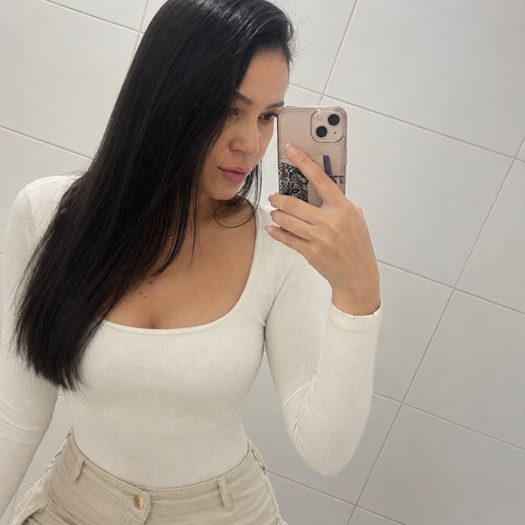 Júlia Terapeuta